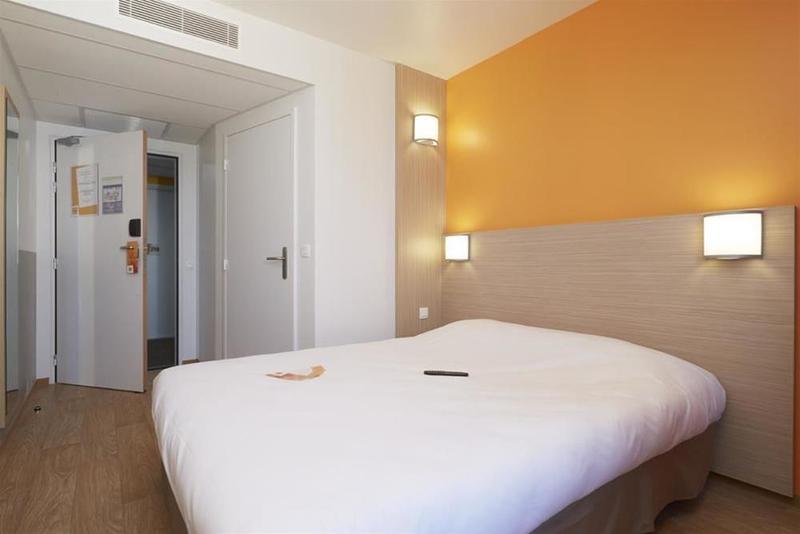 Campanile Bordeaux Ouest - Aeroport 3*