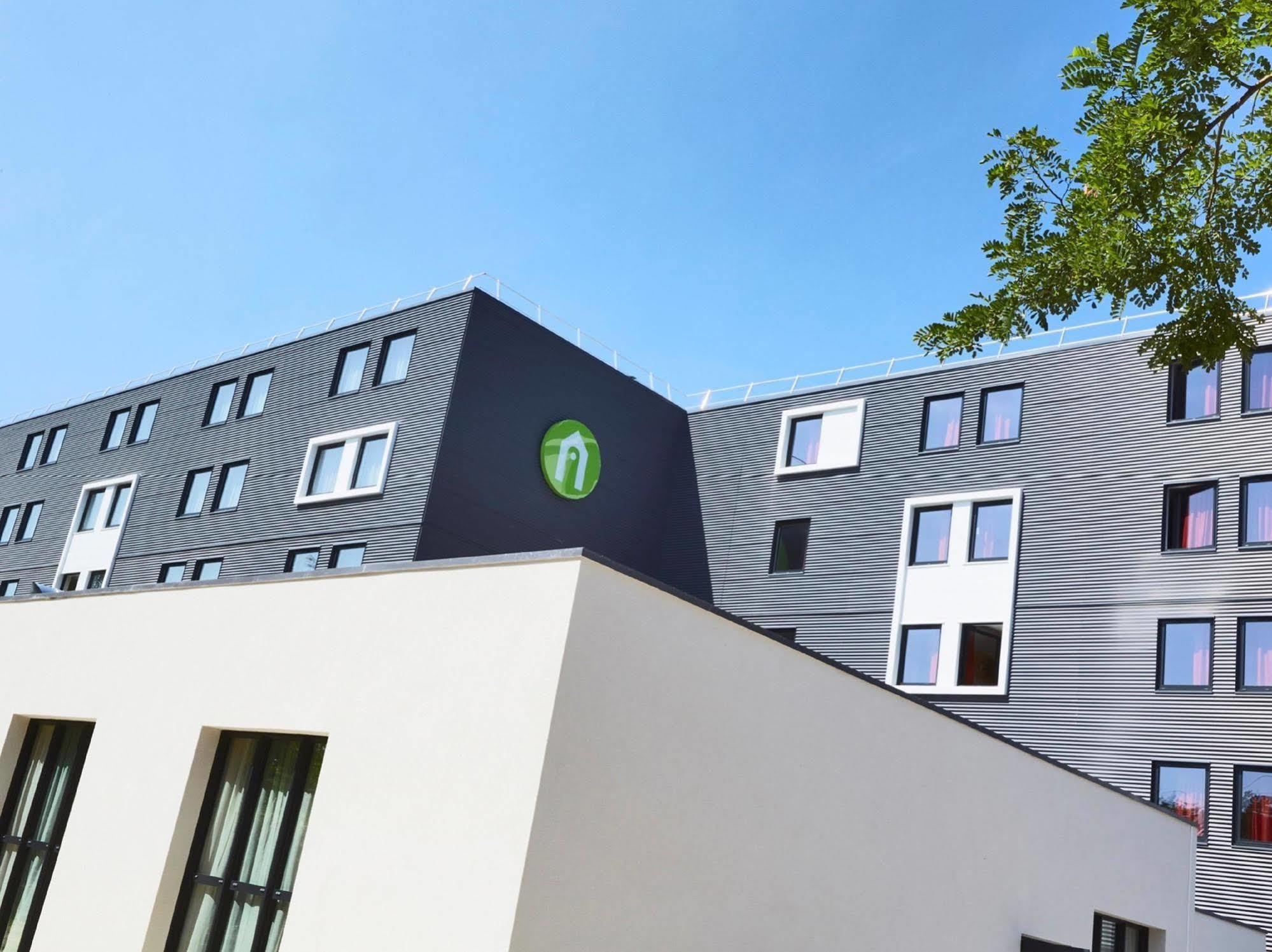 Campanile Bordeaux Ouest - Aeroport 3*